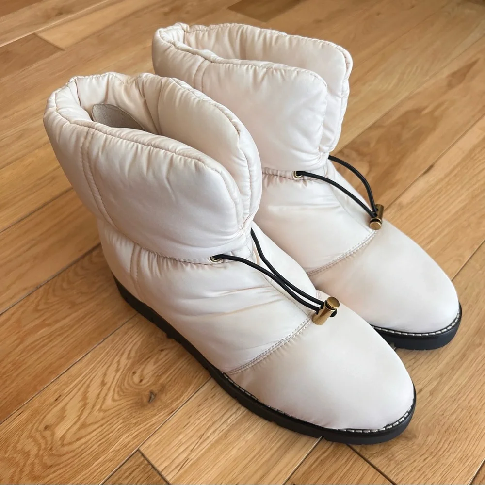 NEW J. Crew Elsa Puffer Boots with‎ Primaloft In Dusty Ivory Winter Bungee Sz 8